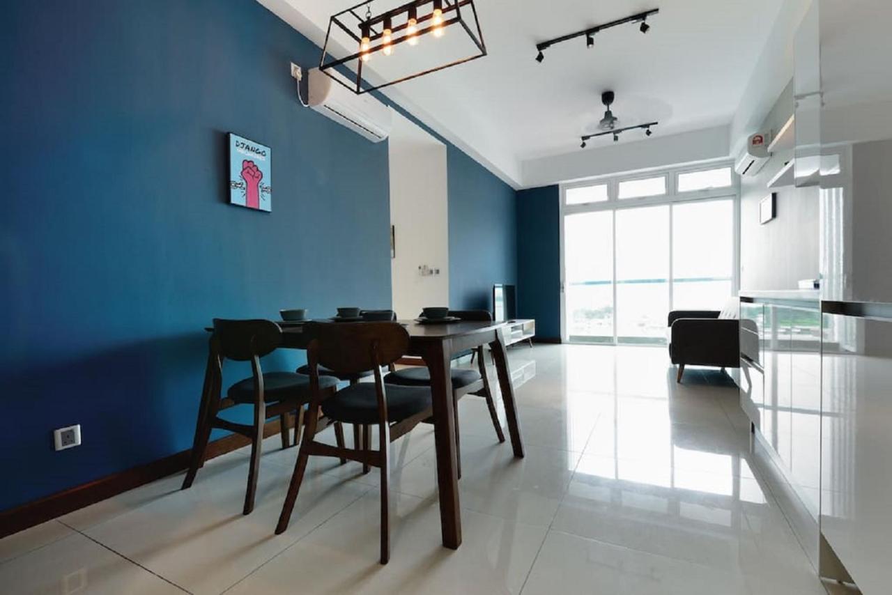 Experience The Coast - Hostahome Suites At Paragon Residence Near Downtown Johor Bahru Extérieur photo